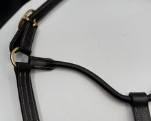 Load image into Gallery viewer, Bridleberry #6 TRIPLE STITCHED BROWN LEATHER HALTER W/BRASS, ADJUSTABLE CHIN STRAP, CLIP AND BUCKLE CROWN