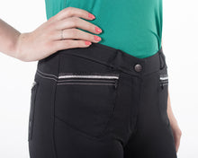Load image into Gallery viewer, QHP Zofia Full grip Breech