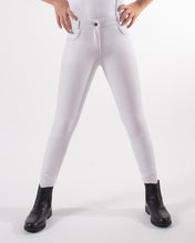 Load image into Gallery viewer, QHP Nelah Junior Leg Grip Breech