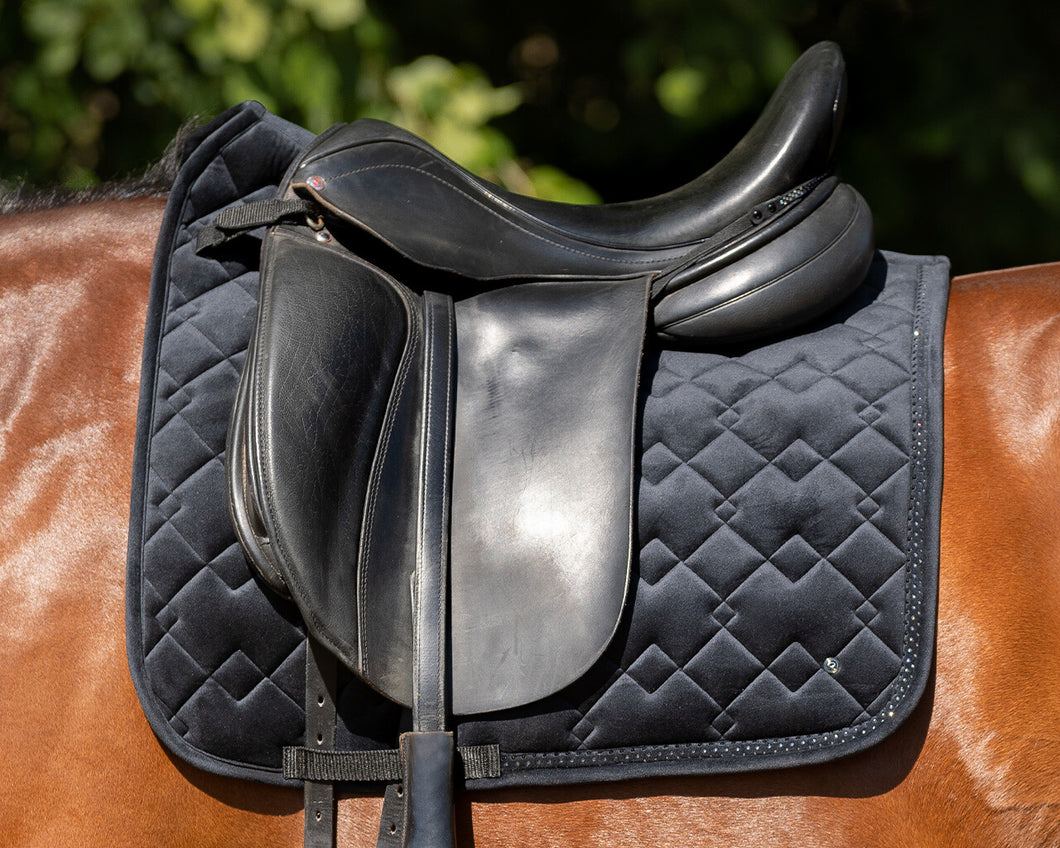 QHP Fading Dressage Saddle Pad