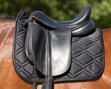 Load image into Gallery viewer, Djune Saddle Pad Dressage
