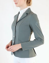 Load image into Gallery viewer, Montar - Bonnie Show Jacket
