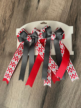 Load image into Gallery viewer, Kids Hunter Hair Bows
