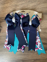 Load image into Gallery viewer, Kids Hunter Hair Bows
